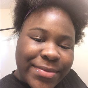 Meet your Posher, Debborah